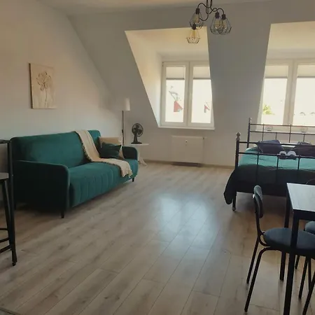 - Wyszynskiego Appartement