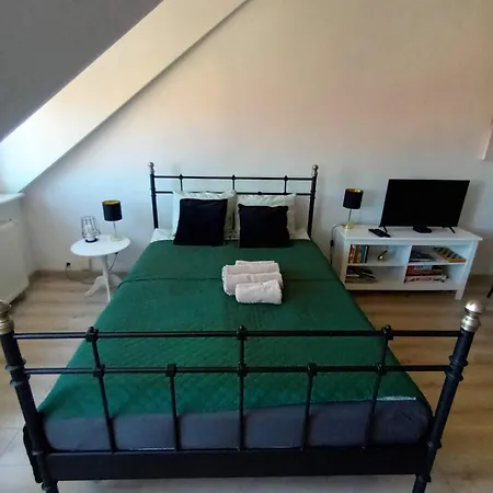 - Wyszynskiego Apartment Stettin